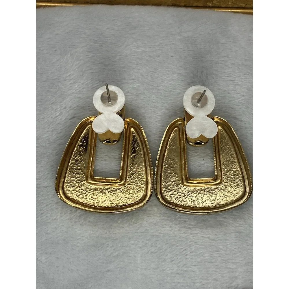 Vtg Earrings Gold Tone Blue Enamel Door Knocker Old Money Statement Estate 80's